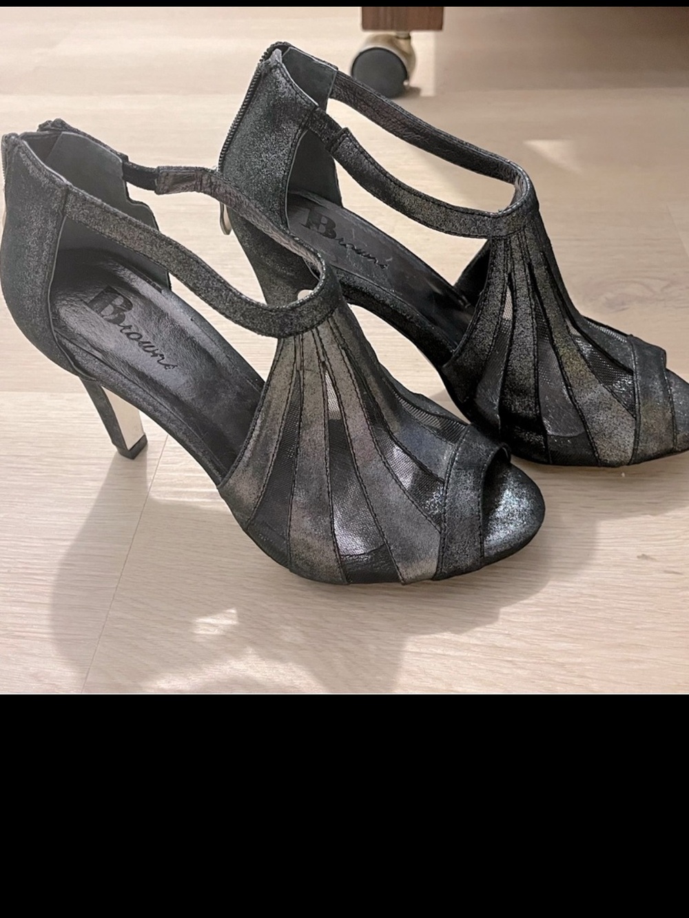 Browns heels size 6 1/2